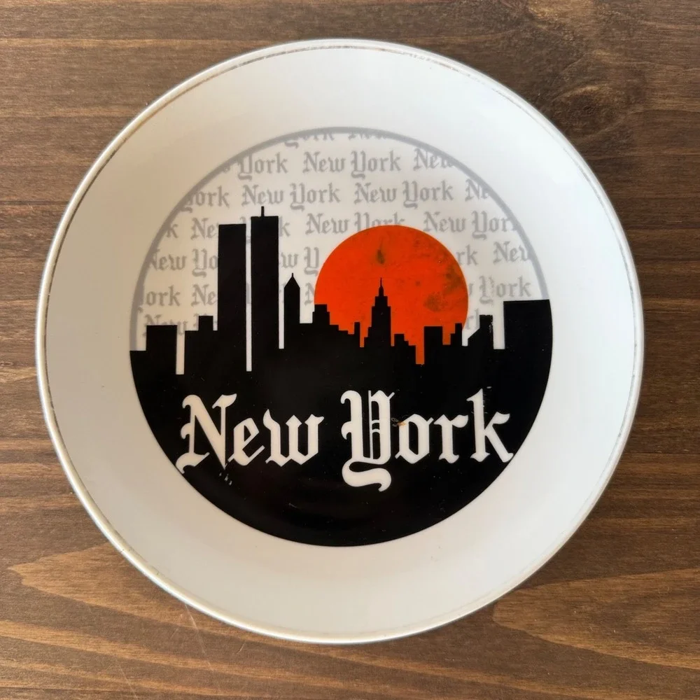 Vintage‎ New York Skyline Decorative Plate Twin Towers NYC Graphic Art